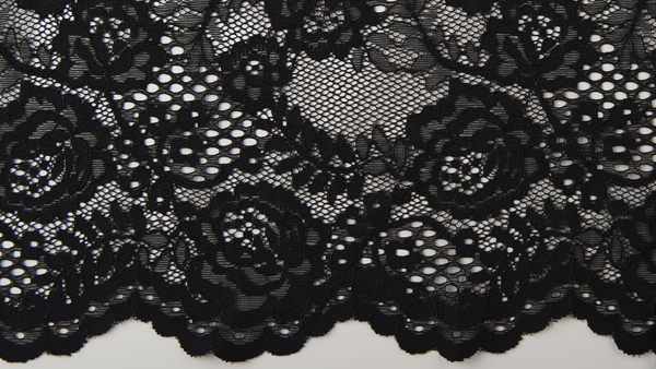 encaje negro de nylon